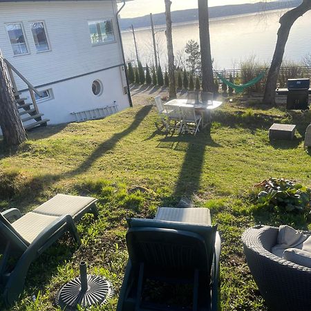 Nice Apartment With1 Bedroom Separate Living Room With A Sofa Bed And A Tiny Kitchen A Bathroom Located In Nordstrand Near By The Sea For 3 Guests With A Garden And Grill 5 Extra Guests With Extra Cost In The Cabin With Sea View Just Outside The Apar Oslo Kültér fotó