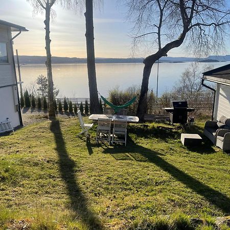 Nice Apartment With1 Bedroom Separate Living Room With A Sofa Bed And A Tiny Kitchen A Bathroom Located In Nordstrand Near By The Sea For 3 Guests With A Garden And Grill 5 Extra Guests With Extra Cost In The Cabin With Sea View Just Outside The Apar Oslo Kültér fotó