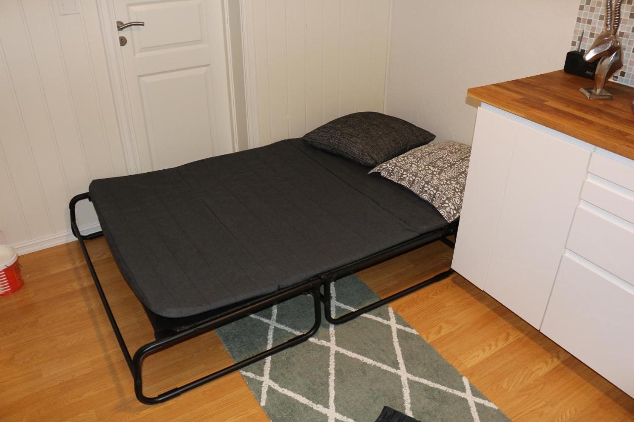 Nice Apartment With1 Bedroom Separate Living Room With A Sofa Bed And A Tiny Kitchen A Bathroom Located In Nordstrand Near By The Sea For 3 Guests With A Garden And Grill 5 Extra Guests With Extra Cost In The Cabin With Sea View Just Outside The Apar Oslo Kültér fotó