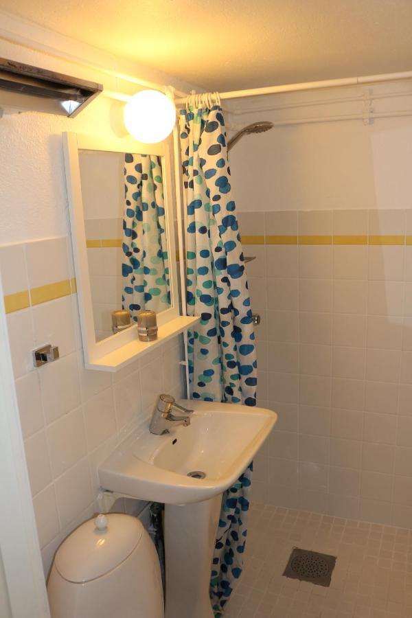 Nice Apartment With1 Bedroom Separate Living Room With A Sofa Bed And A Tiny Kitchen A Bathroom Located In Nordstrand Near By The Sea For 3 Guests With A Garden And Grill 5 Extra Guests With Extra Cost In The Cabin With Sea View Just Outside The Apar Oslo Kültér fotó