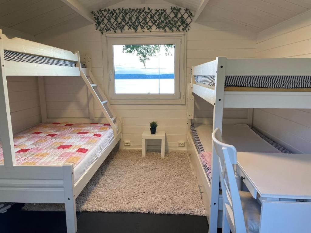Nice Apartment With1 Bedroom Separate Living Room With A Sofa Bed And A Tiny Kitchen A Bathroom Located In Nordstrand Near By The Sea For 3 Guests With A Garden And Grill 5 Extra Guests With Extra Cost In The Cabin With Sea View Just Outside The Apar Oslo Kültér fotó