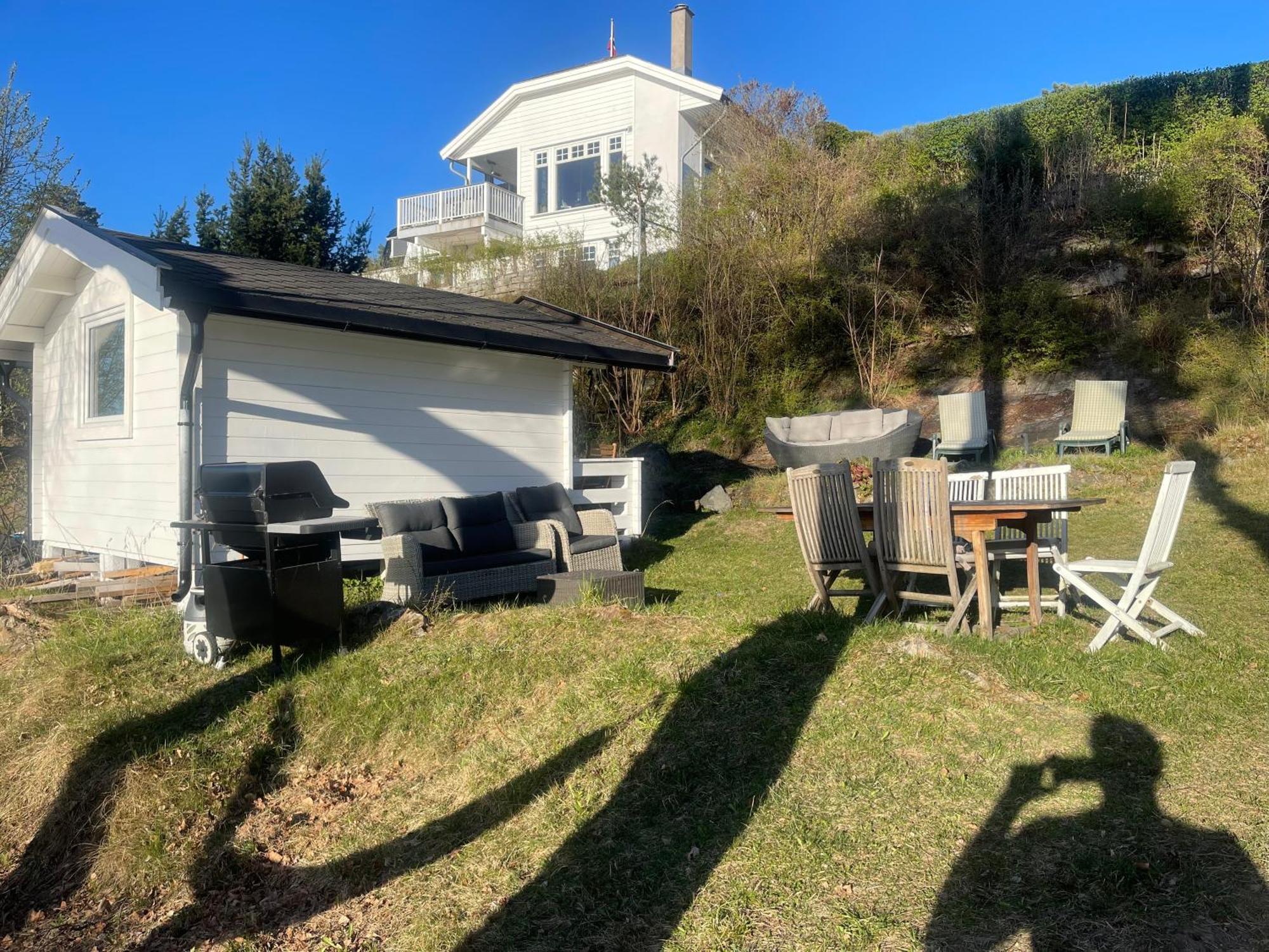 Nice Apartment With1 Bedroom Separate Living Room With A Sofa Bed And A Tiny Kitchen A Bathroom Located In Nordstrand Near By The Sea For 3 Guests With A Garden And Grill 5 Extra Guests With Extra Cost In The Cabin With Sea View Just Outside The Apar Oslo Kültér fotó